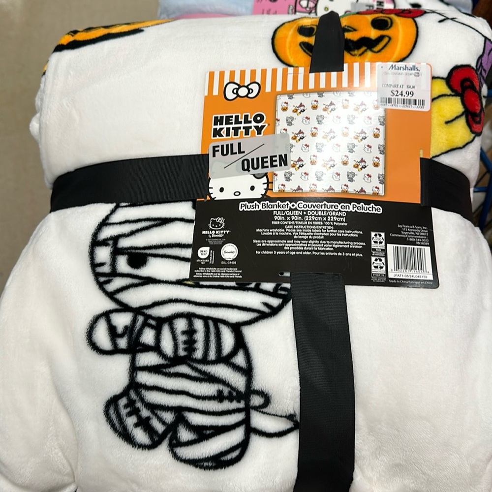 VIRAL HELLO KITTY BLANKET 90x90 Halloween edition